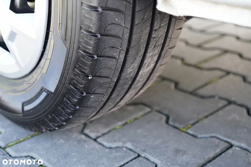 Renault TRAFIC III / BUS / 9 MIEJSC / 90 TYS KM / PIERWSZY WŁAŚCICIEL / POLSKI SALON / 2022 ROK / - 17