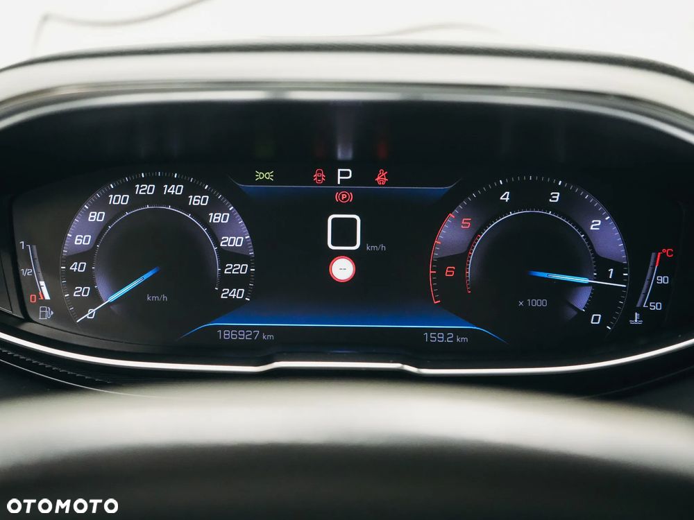 Peugeot 3008 BlueHDi 130 Stop & Start EAT8 Active - 18