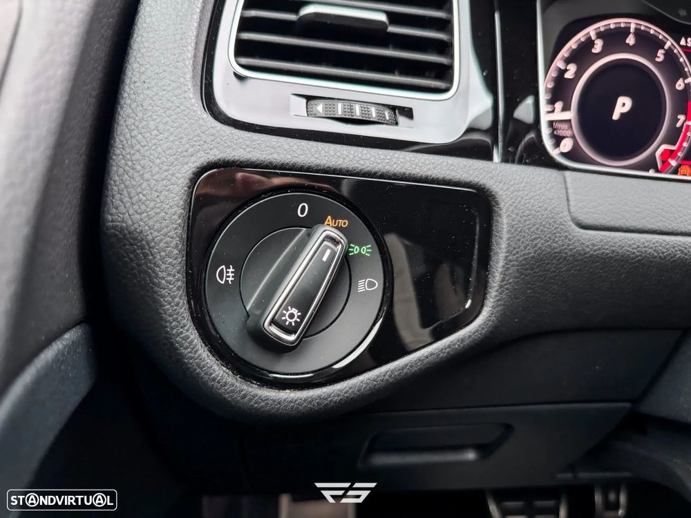 VW Golf 2.0 TSI GTi TCR DSG - 27