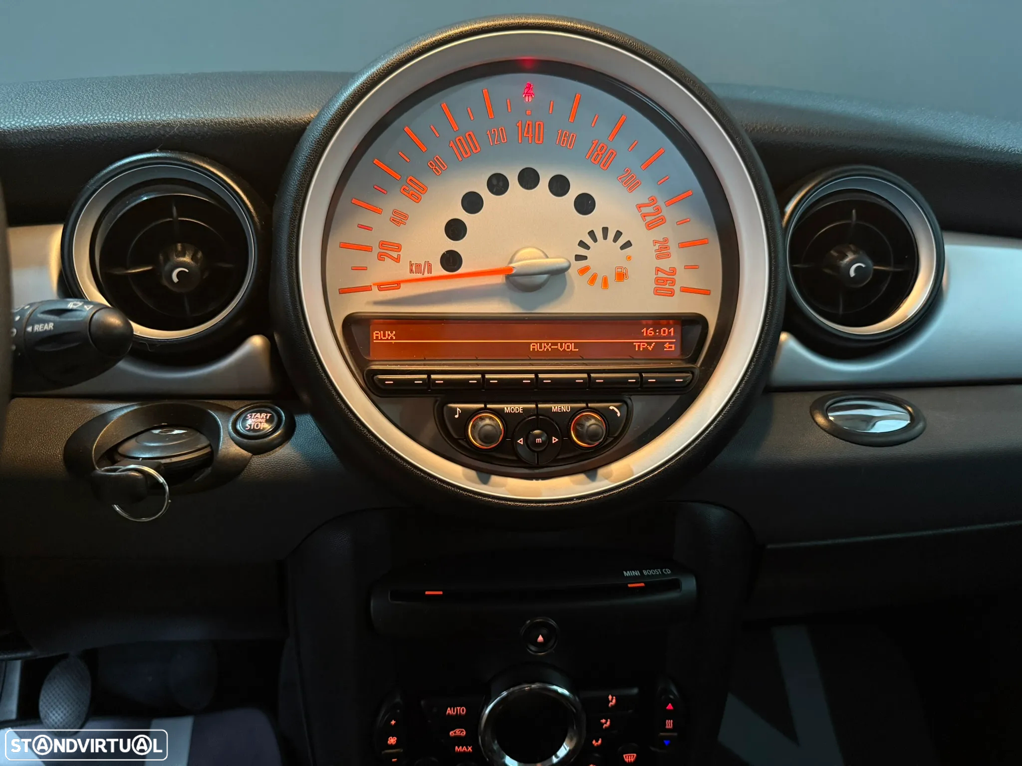 MINI 3 Portas One D - 6
