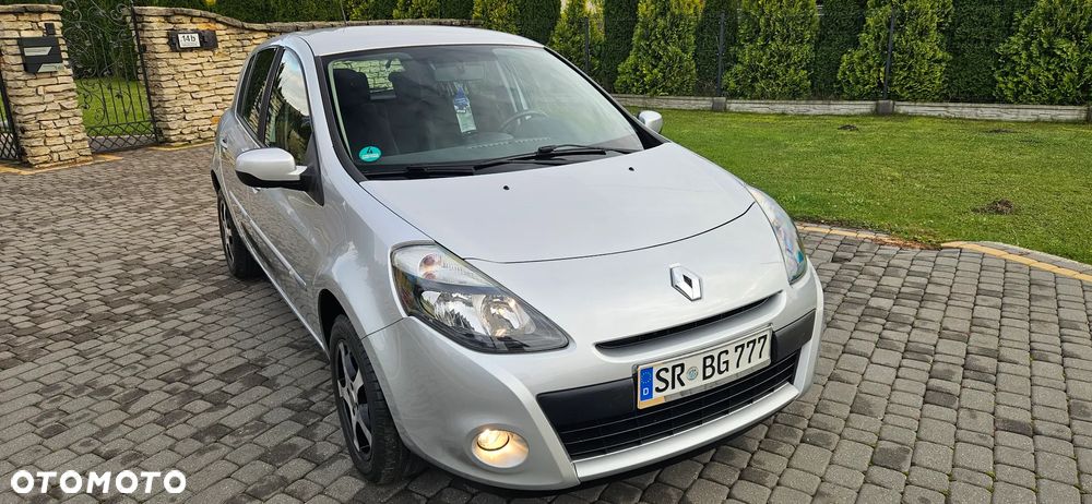 Renault Clio 1.2 16V 75 Expression - 25