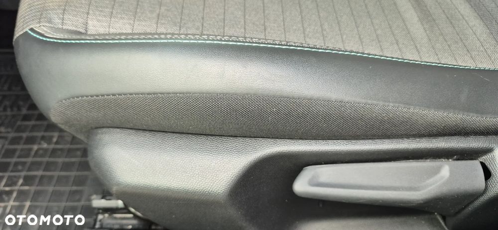 Peugeot 208 1.2 PureTech Allure Pack S&S EAT8 - 13