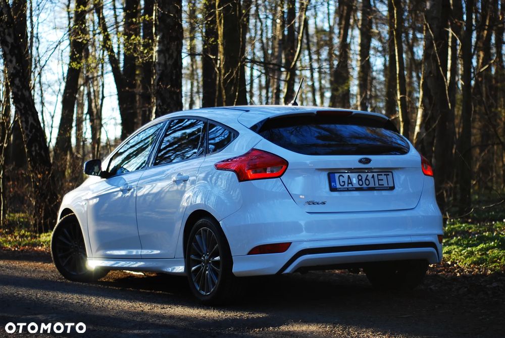 Ford Focus 1.5 TDCi ST-Line - 1