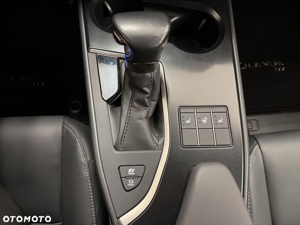 Lexus UX 250h GPF F Sport Design 2WD - 20