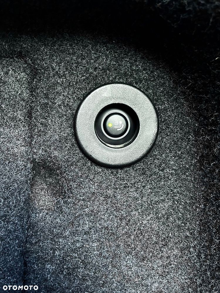 BMW Seria 5 520d xDrive Modern Line - 22