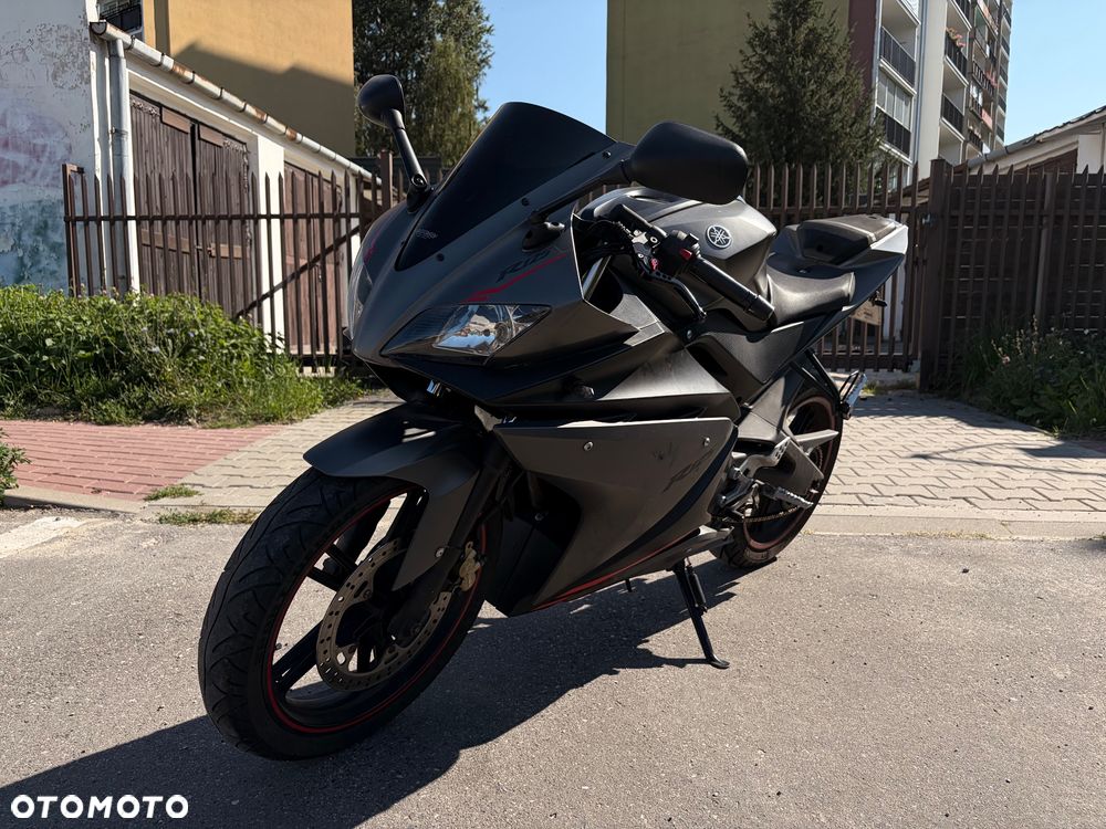 Yamaha YZF - 2