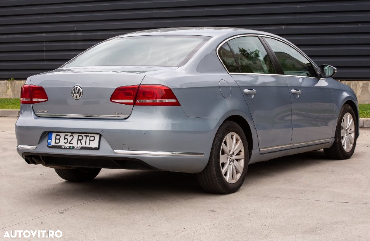 Volkswagen Passat 2.0 TDI BlueMotion Technology Comfortline - 11