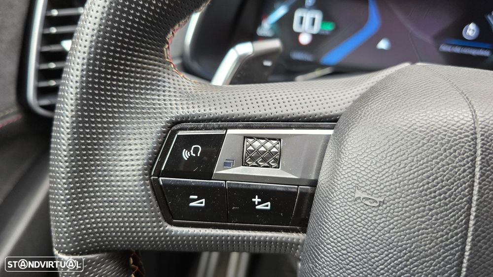 DS DS7 Crossback - 14