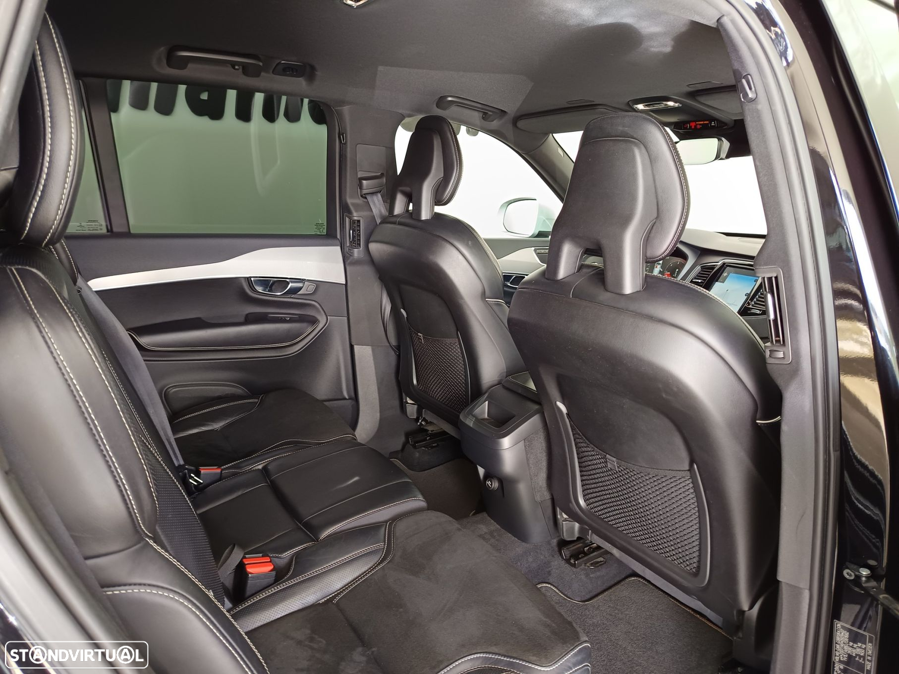 Volvo XC 90 2.0 D4 R-Design - 39