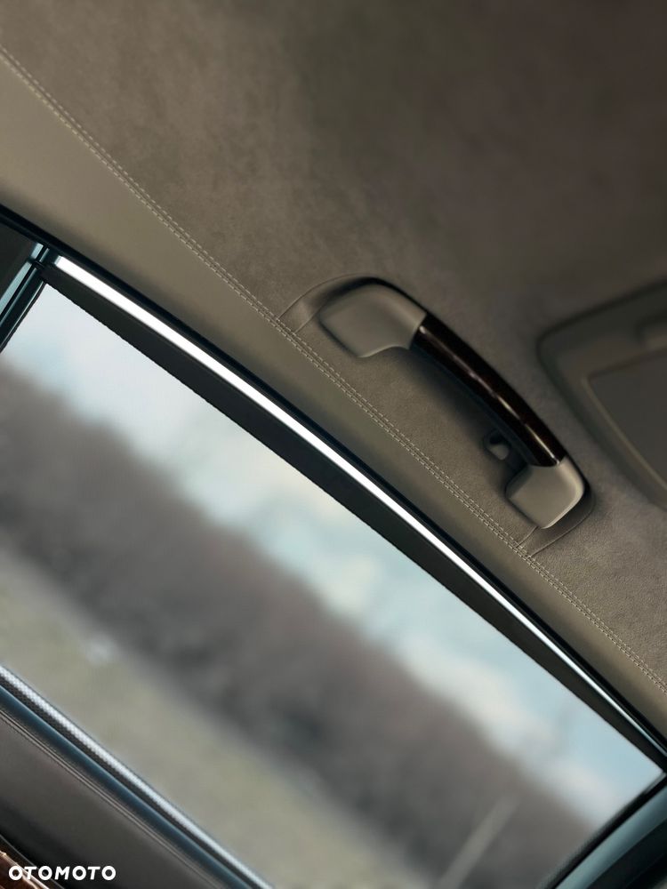 BMW Seria 7 760Li - 35