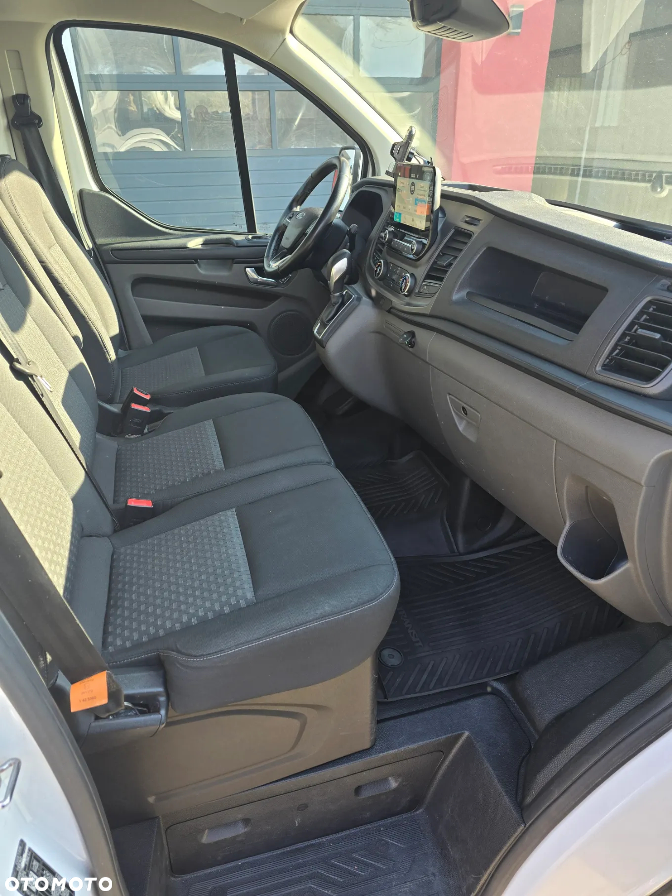 Ford Transit Custom 300 L1H1 Limited (bryg.) - 6