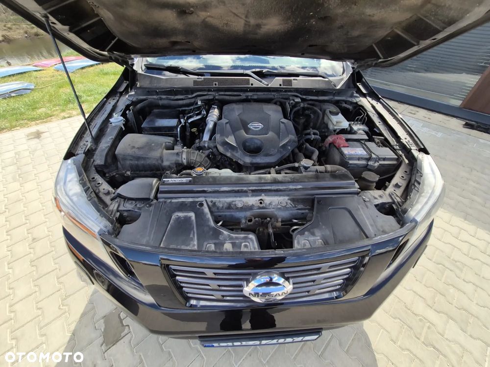 Nissan Navara - 2