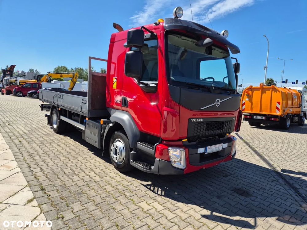Volvo FL 210 4X2 / SKRZYNIA / HDS FASSI 1T / NISKI PRZEBIEG / SUPER STAN / KRÓTKI ROZSTAW OSI / DUŻA ŁADOWNOŚĆ / EURO 6 / NOWE TYLNE OPONY - 7