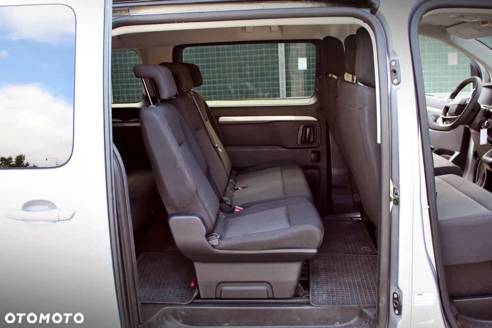 Peugeot Traveller 2.0 BlueHDi Long Business EAT8 - 26