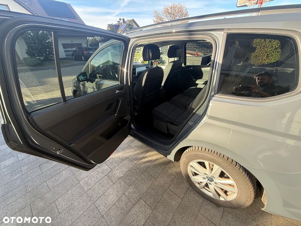 Volkswagen Touran - 6