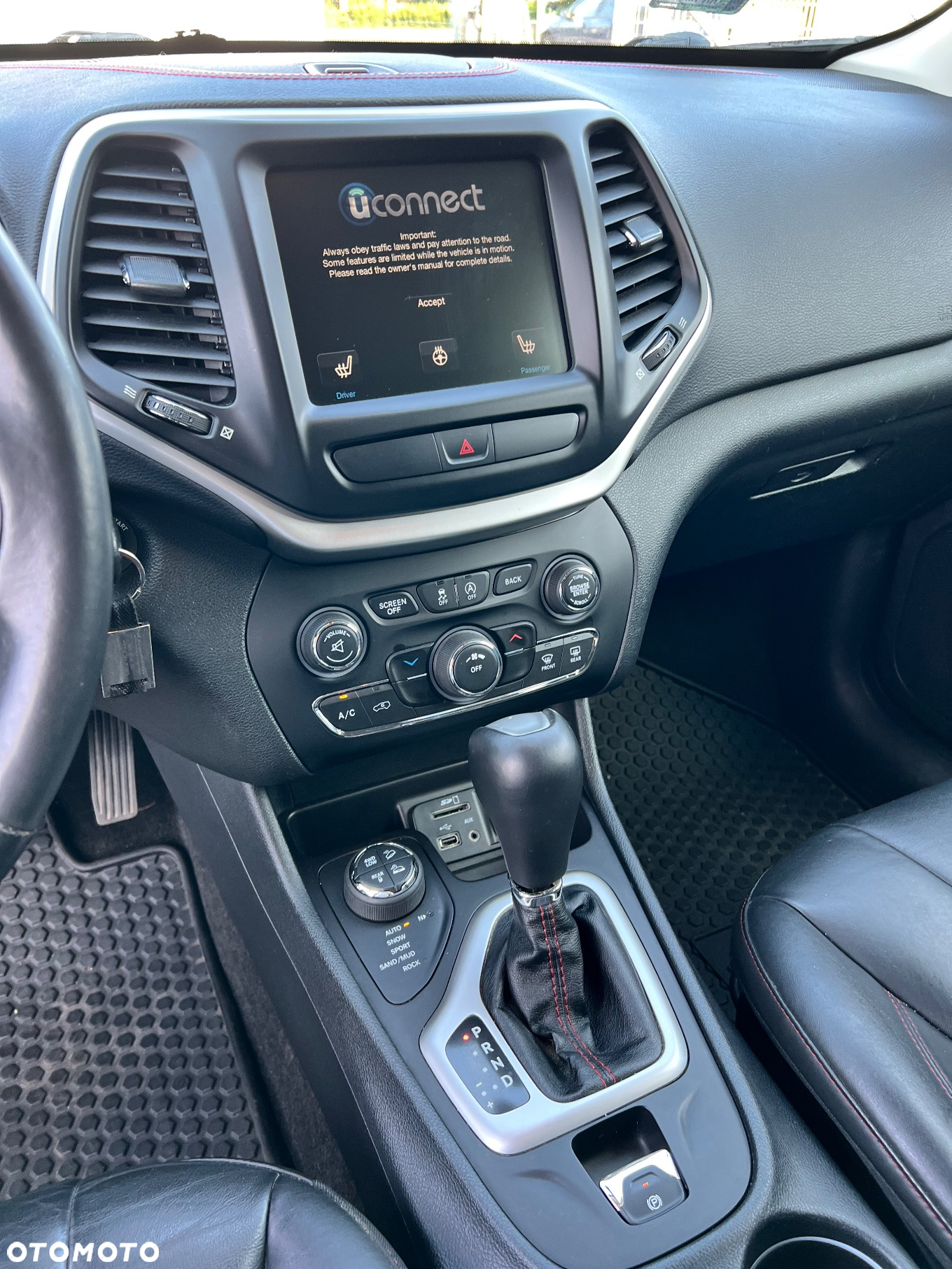Jeep Cherokee 3.2 V6 Pentastar Active Drive Lock Autom Trailhawk - 13