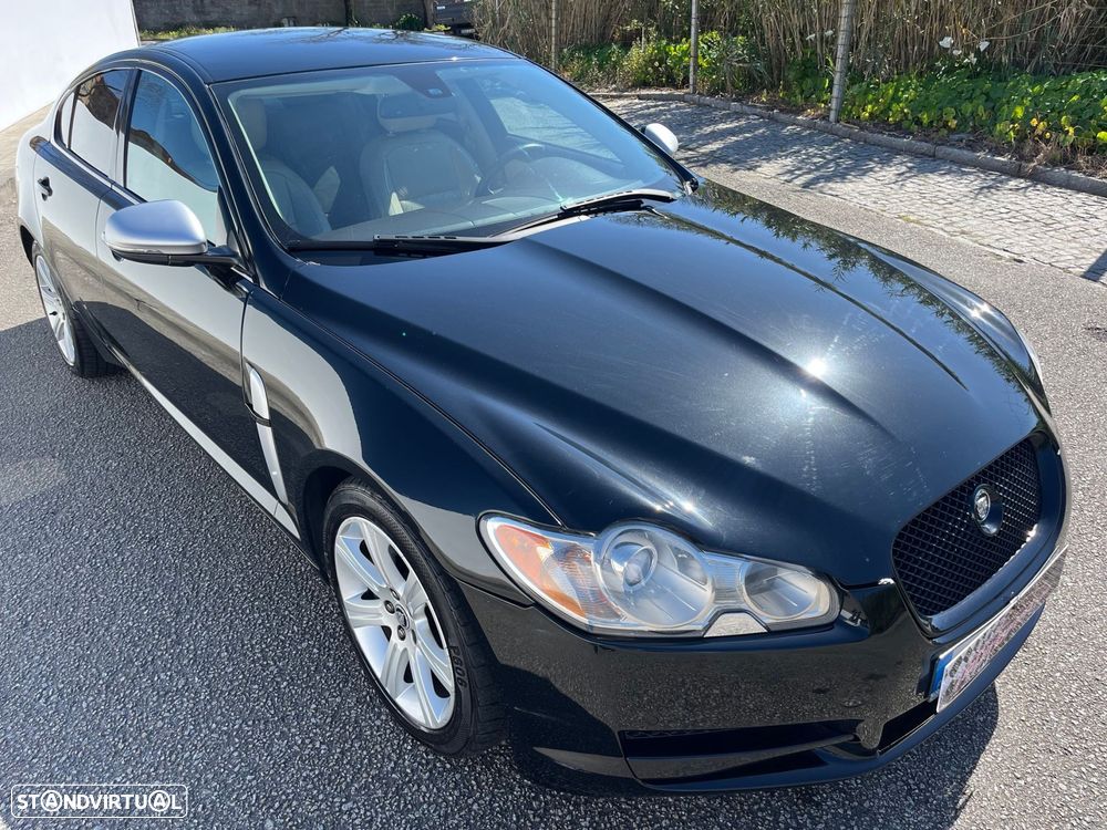 Jaguar XF 3.0 D V6 Premium Luxury - 3