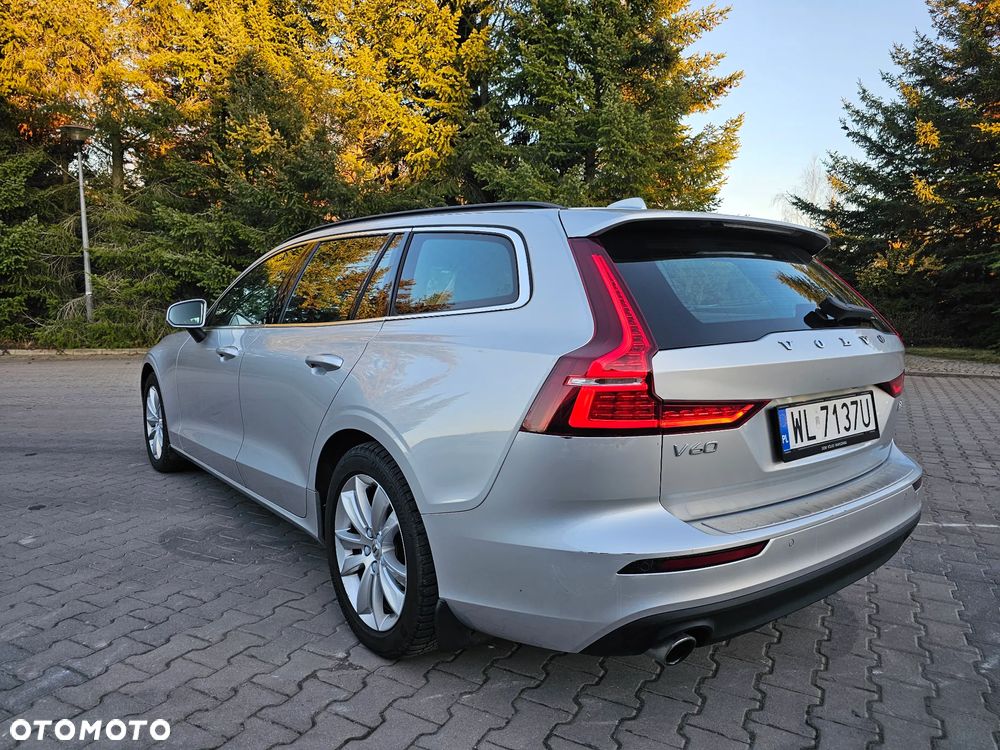 Volvo V60 T4 Momentum Pro - 6