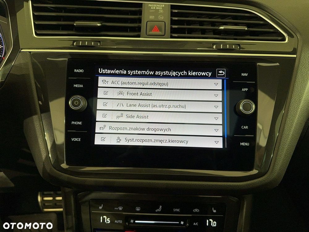 Volkswagen Tiguan - 29