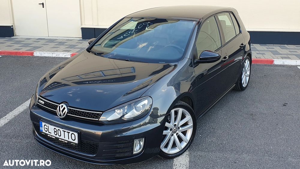 VOLKSWAGEN Golf 2010