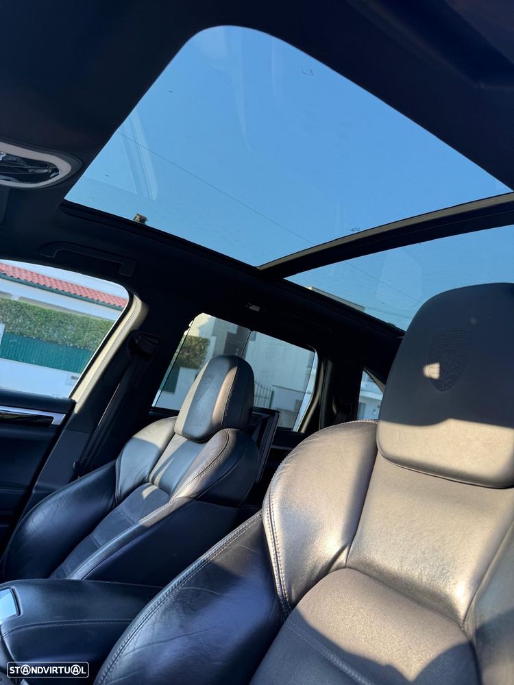 Porsche Cayenne - 6