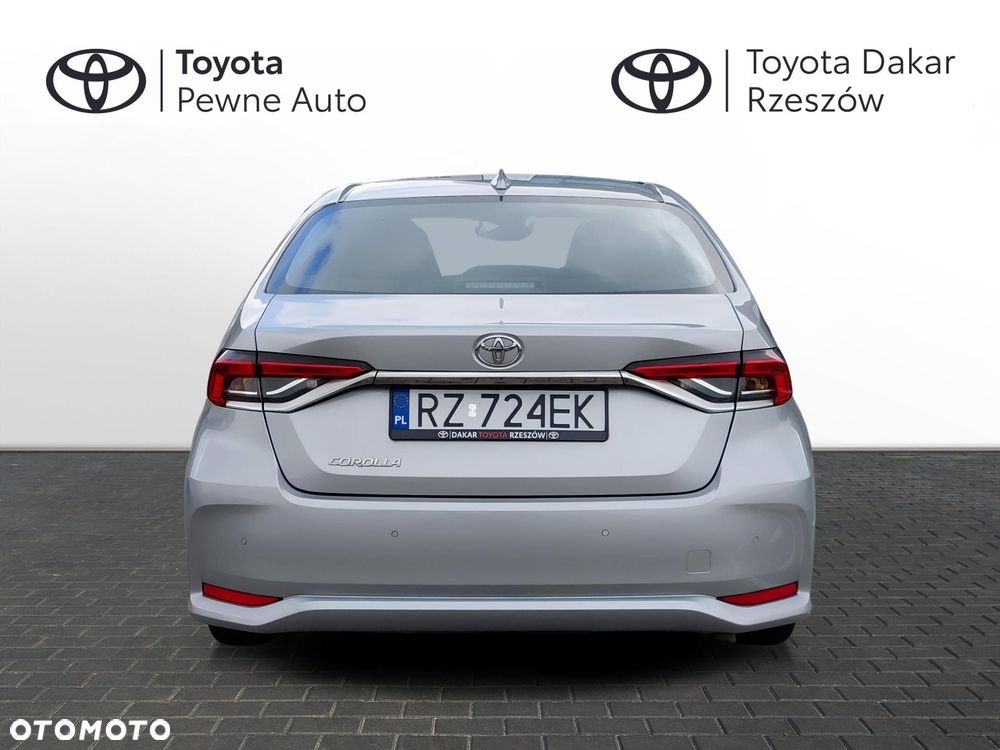 Toyota Corolla - 4