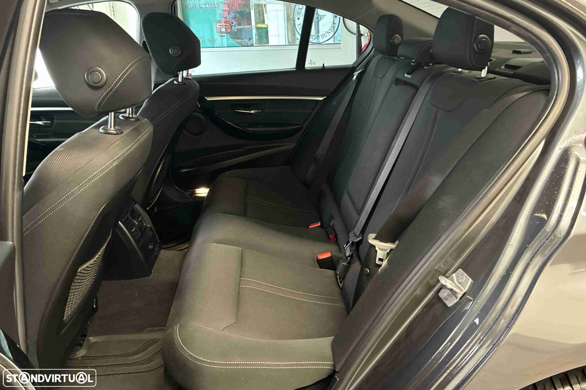 BMW 318 d Line Sport Auto - 10