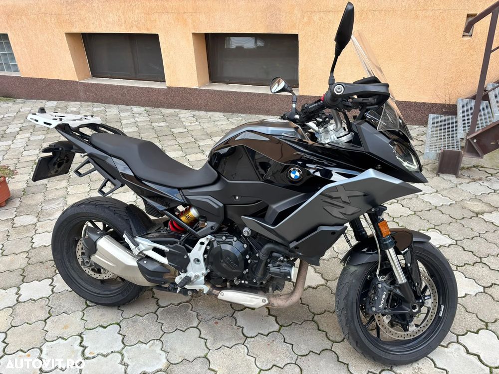 BMW F900XR - 4
