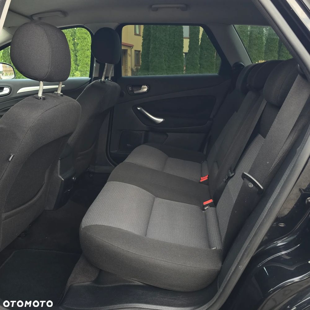 Ford Mondeo 2.0 TDCi Titanium - 21