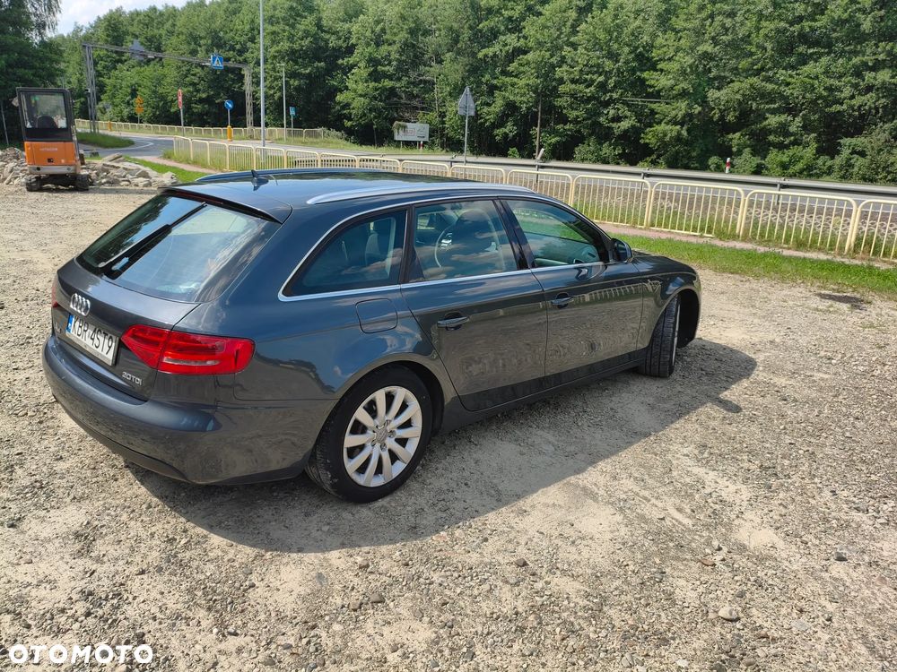 Audi A4 Avant 2.0 TDI - 6