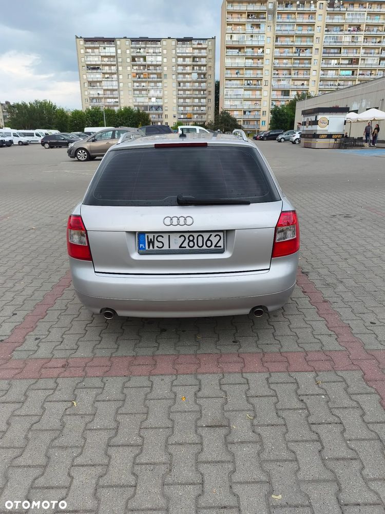 Audi A4 Avant - 4