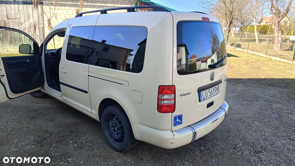 Volkswagen Caddy Comfortline Mixt DSG - 4
