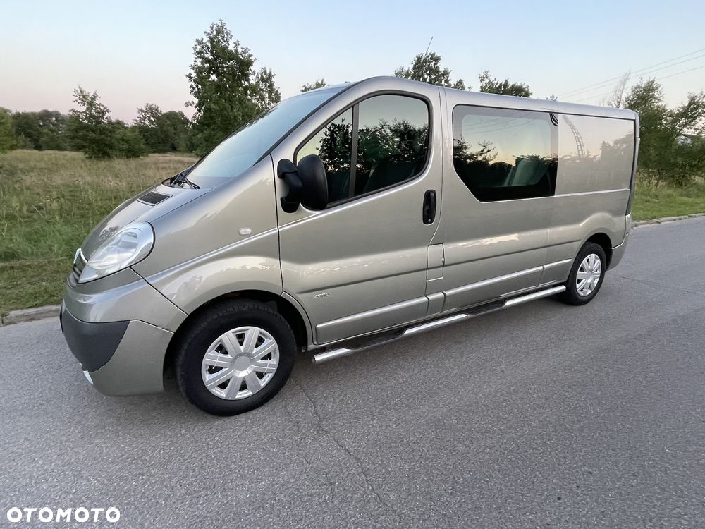 Opel Vivaro - 1