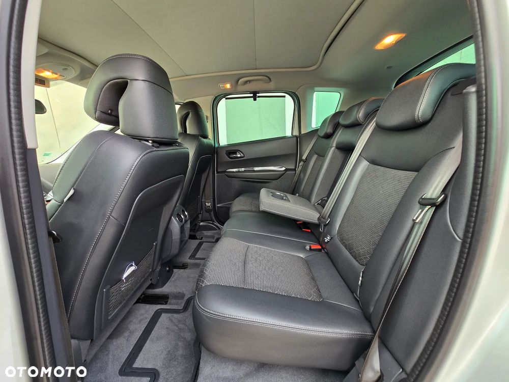 Peugeot 3008 2.0 HDi Allure - 24