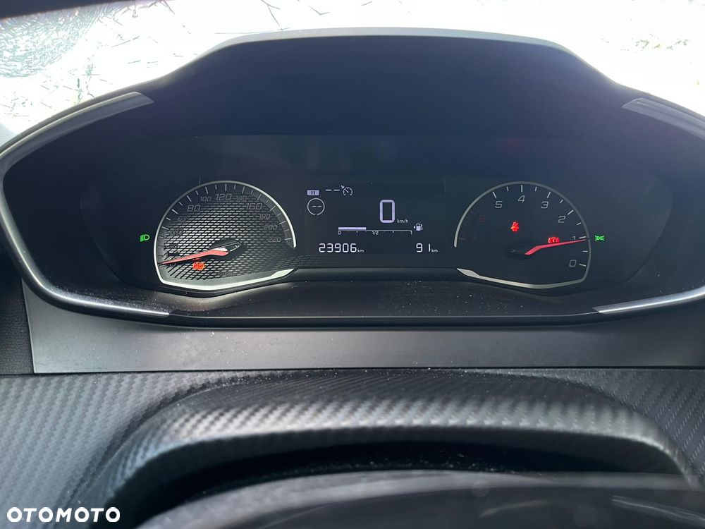 Peugeot 2008 PureTech 100 Active - 18