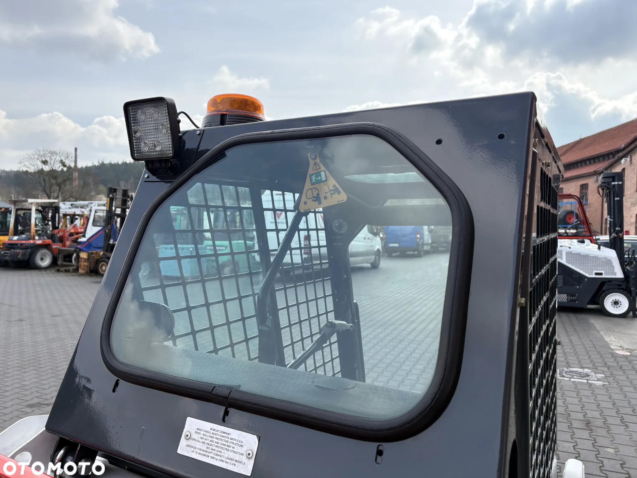 Bobcat S70 - 15