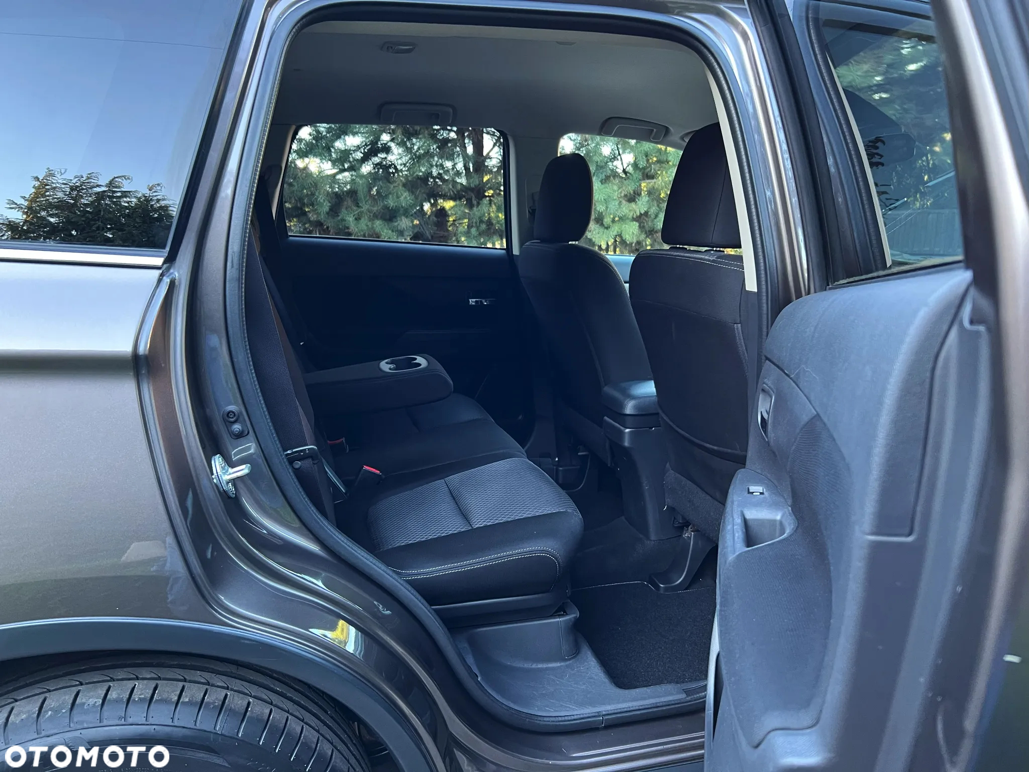 Mitsubishi Outlander 2.0 2WD CVT Edition 100 - 23
