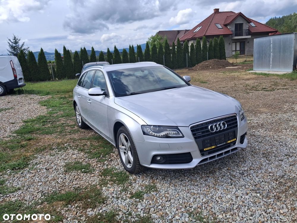 Audi A4 Avant 2.0 TDI DPF quattro Attraction - 2