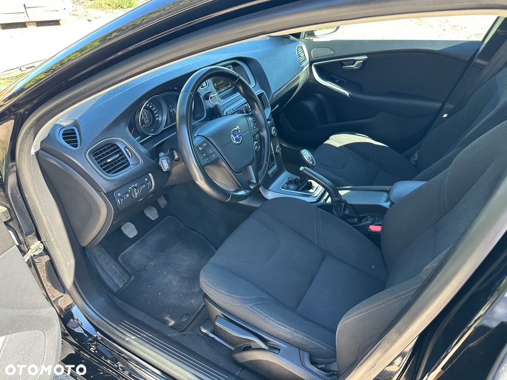 Volvo V40 T2 - 16