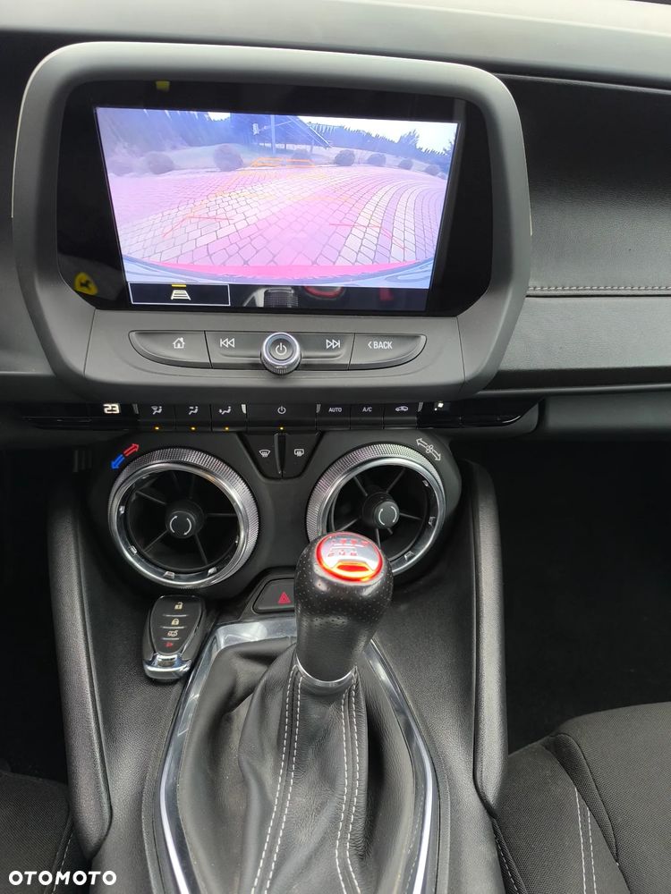 Chevrolet Camaro Coupe 6.2 V8 - 12