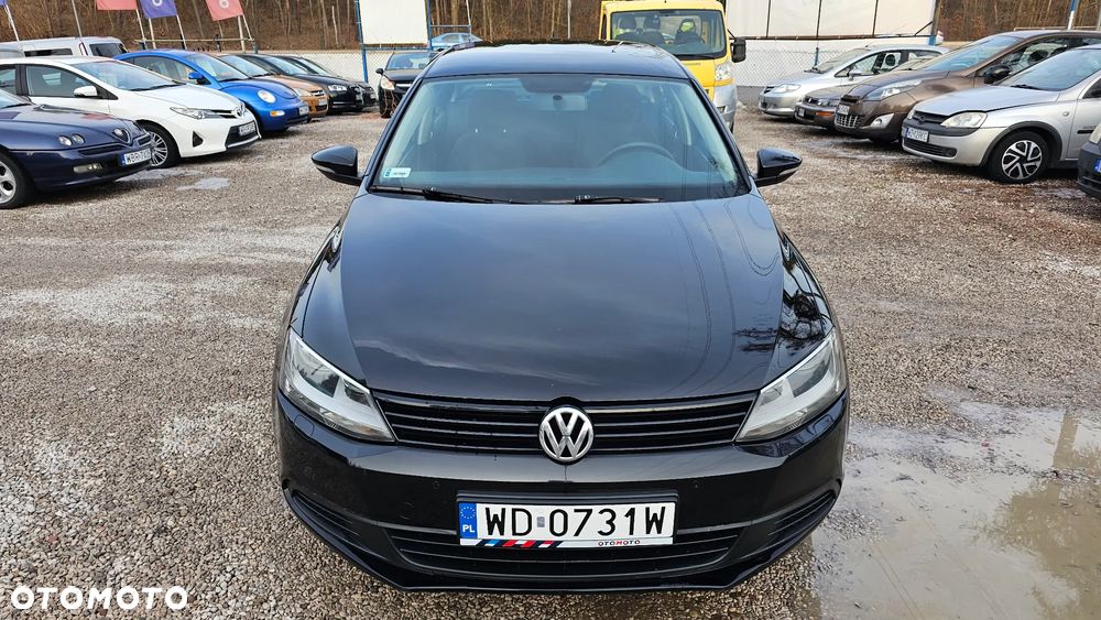 Volkswagen Jetta 1.6 TDI Comfortline - 32