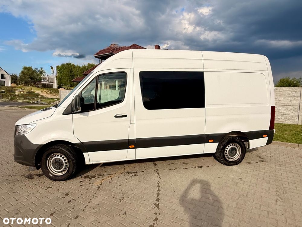 Mercedes-Benz Sprinter - 33