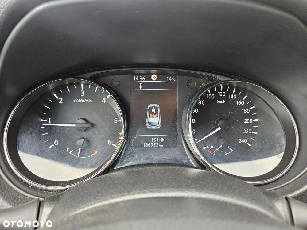 Nissan Qashqai - 14