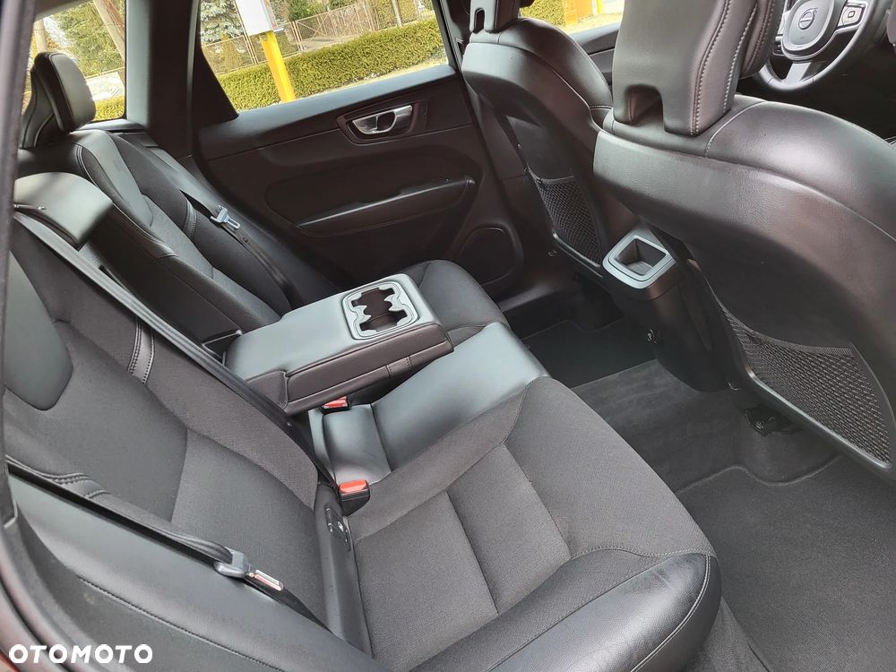 Volvo XC 60 - 8