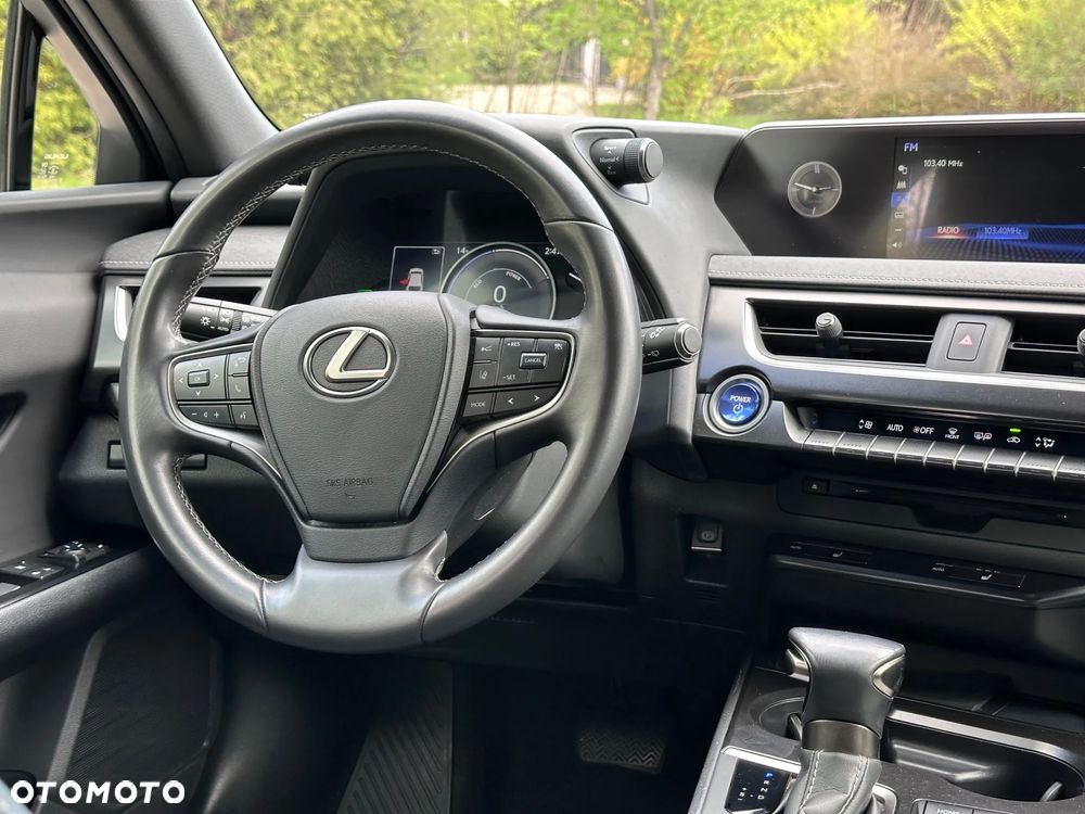 Lexus UX ver-250h-business-edition - 18