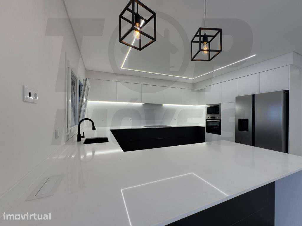 Moradia Nova Contemporânea V4 - Foros De Salvaterra - 455.000€ - Grande imagem: 3/33