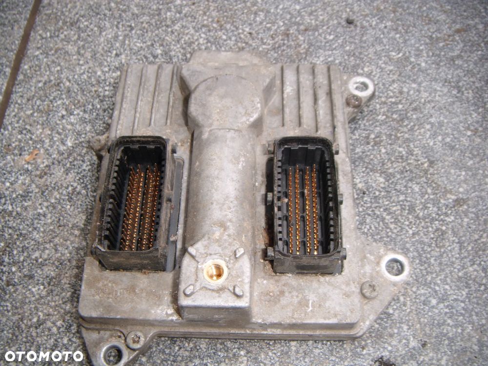 opel vectra c 2.2  direct komputer- sterownik silnika  55558714 - 3