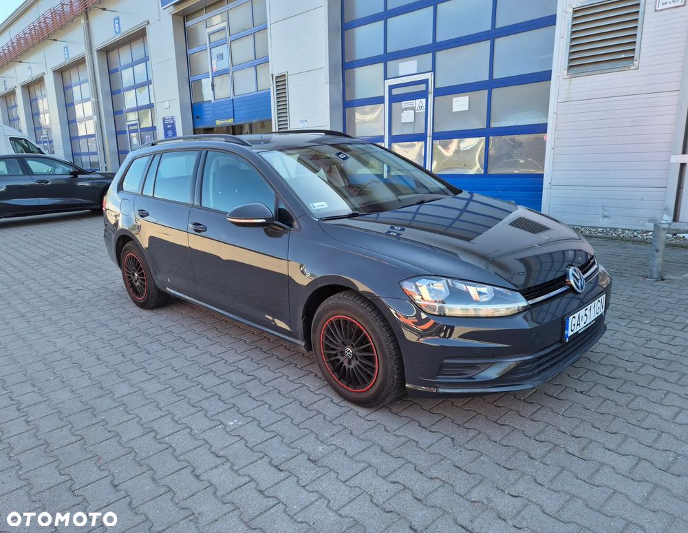 Volkswagen Golf - 3
