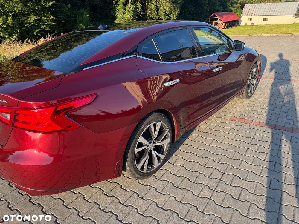 Nissan Maxima - 2