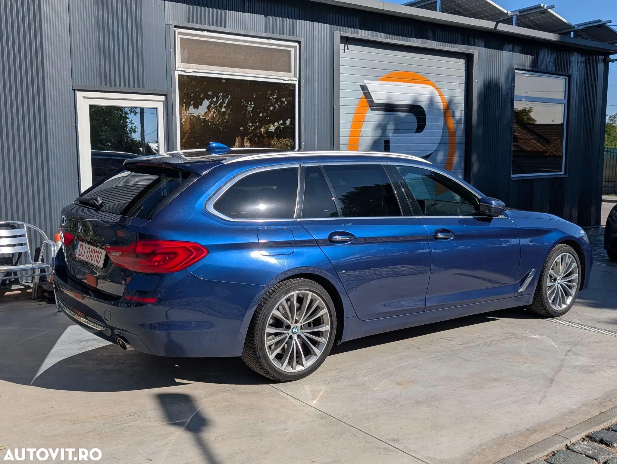 BMW Seria 5 530d xDrive Touring Aut. Luxury Line - 3